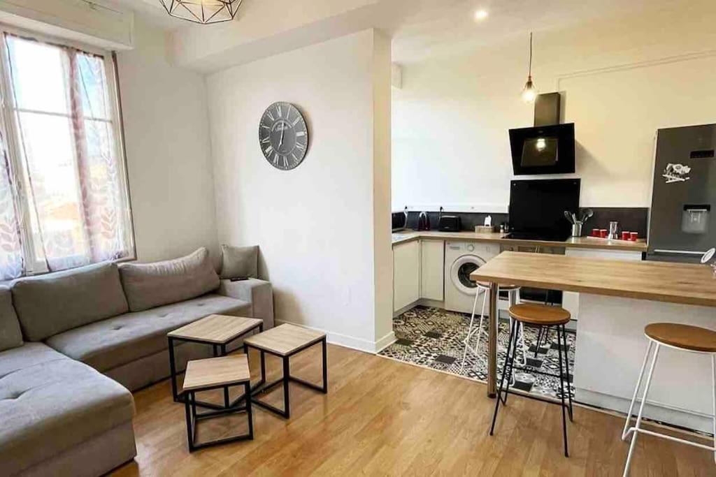Appartement * Le Mistral De Chloe * à Carcassonne Extérieur photo